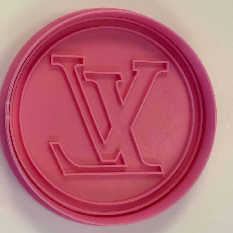 Cookie Cutter LV $6.99 – Bakersworldusa